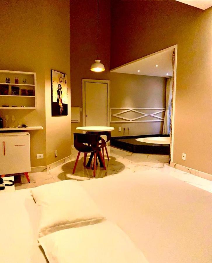 Pousada E Motel Blue Inn Cascavel  Bagian luar foto