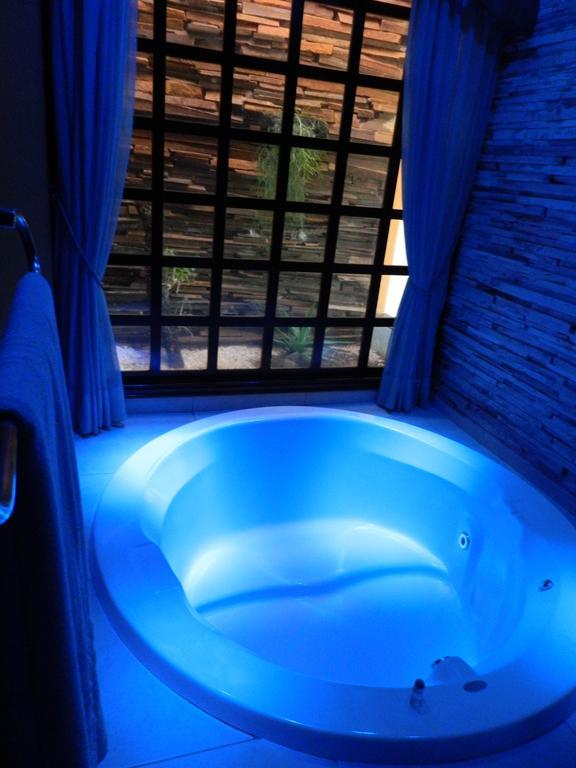 Pousada E Motel Blue Inn Cascavel  Bagian luar foto